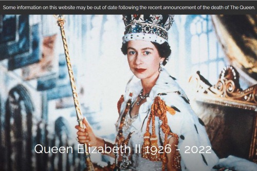 Il sito ufficiale della famiglia reale inglese rende omaggio a Elisabetta II