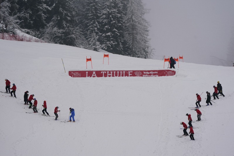 Preparativi a La Thuile (foto Pier Marco Tacca - Pentaphoto)