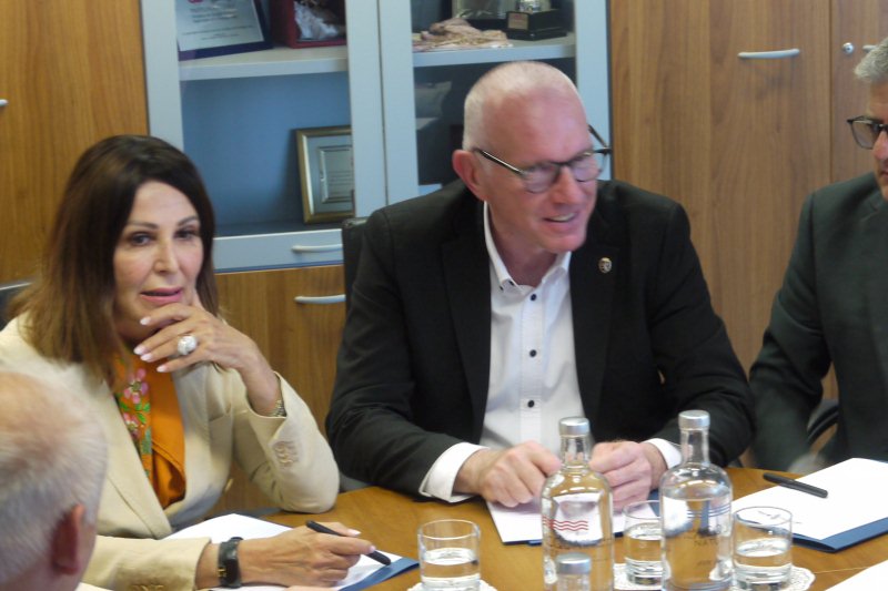 La ministra Santanché e il presidente della Regione Testolin (da X) La ministra Santanché e il presidente della Regione Testolin (da X)
