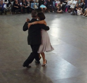 Il Tango: un corpo con 4 gambe