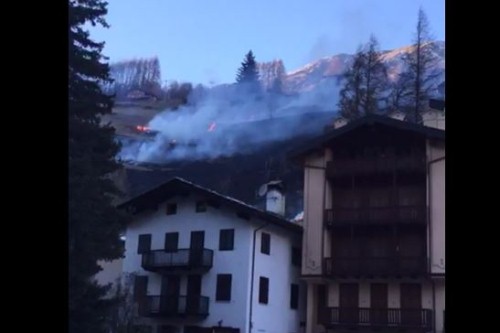 Incendio Ayas (Vigili del fuoco)