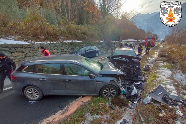 Incidente stradale ad Arnad