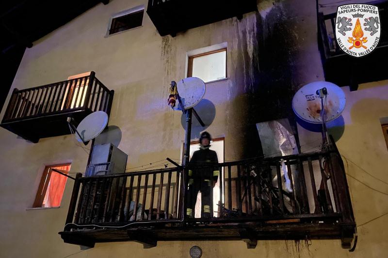 Incendio a Sarre