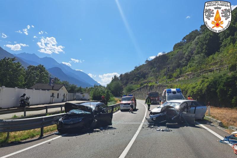 Incidente stradale a Pontey
