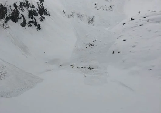 Valanga Pila, 20 scialpinisti in zona al momento del distacco