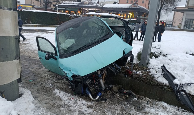 Incidente stradale in corso Ivrea