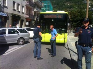 Aosta, traffico bloccato in viale Conte Crotti e polizia locale assente