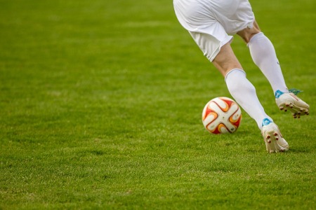 Football, what future for Nicolussi Caviglia?