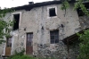 All'asta le vecchie scuole di località Moron