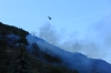 Incendio sulla collina di Sarre. Interviene l'elicottero