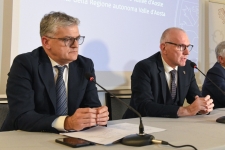 Limite mandati, Testolin e Bertschy depositano un parere legale