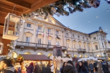 Aperto il Marché Vert Noël di Aosta