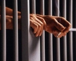 Carceri, detenuto e agente suicidi a Torino