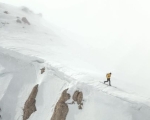 Hervé Barmasse completa la traversata invernale del massiccio del Gran Sasso