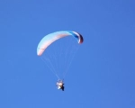 Incidente col parapendio sul Monte Bianco, soccorritori provano a recuperare il pilota