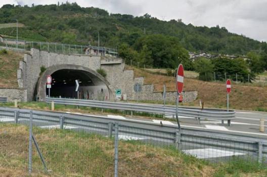 Chiusura raccordo A5-SS27, accolta la richiesta di una valutazione indipendente