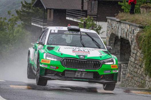 Ivan Carmellino vince il 47° Rally Valle d'Aosta. Chentre secondo
